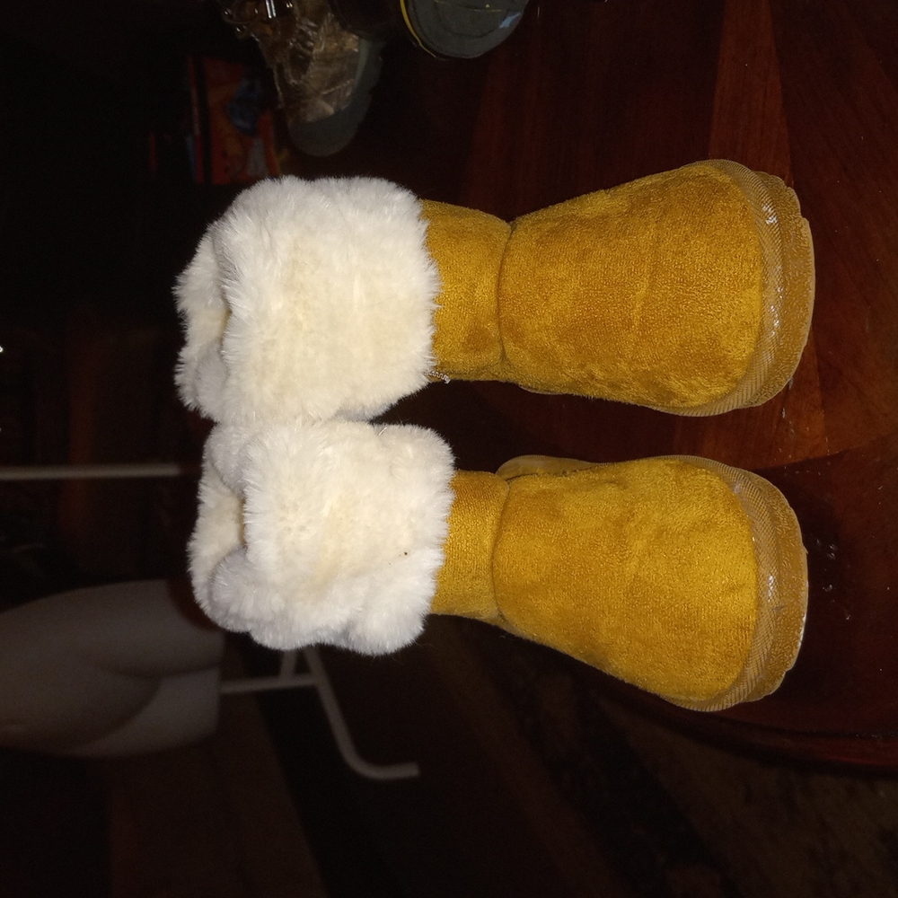 MUDD BOOTS